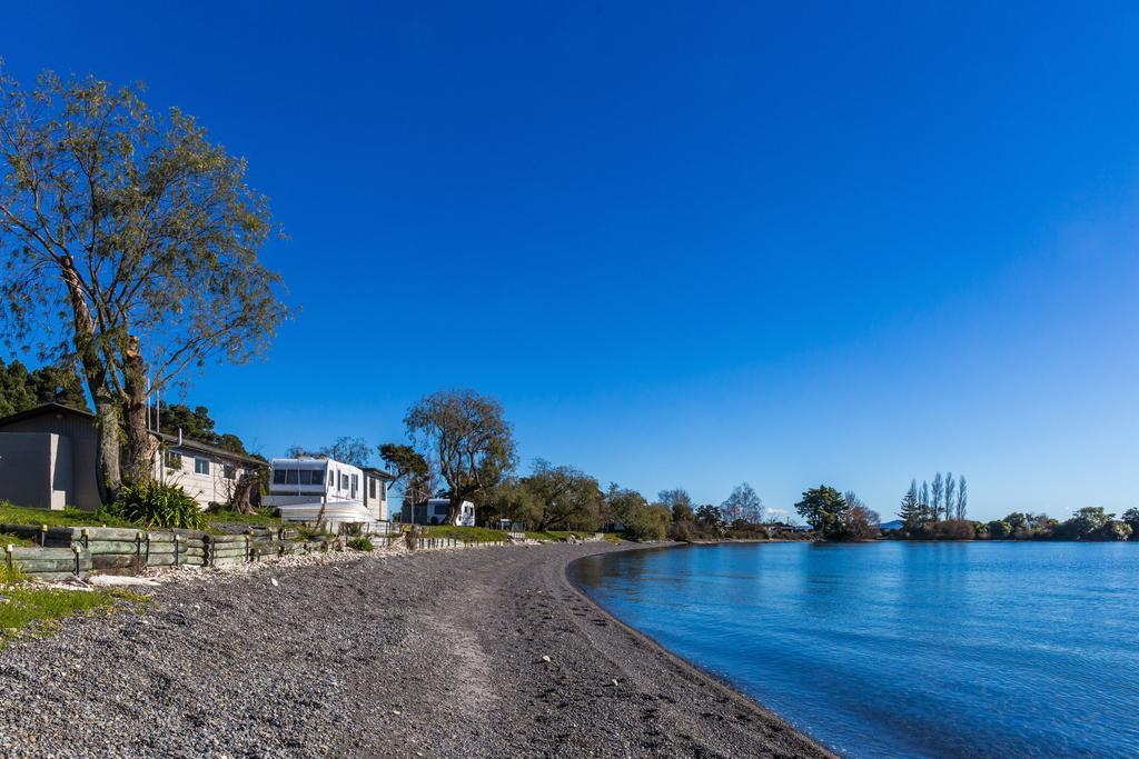 Motutere Bay Top 10 Holiday Park Туранги Екстериор снимка